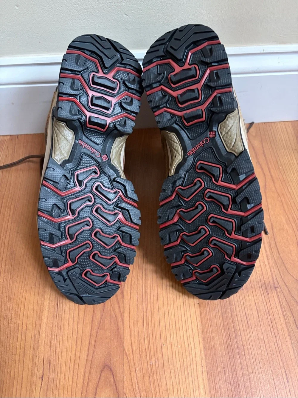 Columbia Men's Brown and Red Outdoor Hiking Boots NWOT